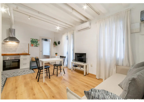 Mieszkanie do wynajęcia - Carrer de Guítert Barcelona, Hiszpania, 32 m², 1526 USD (6119 PLN), NET-96018125