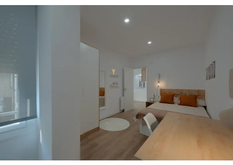 Mieszkanie do wynajęcia - Carrer de Nàpols Barcelona, Hiszpania, 91 m², 926 USD (3647 PLN), NET-96079571