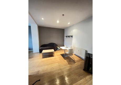 Mieszkanie do wynajęcia - Rue des Commerçants Brussels, Belgia, 40 m², 879 USD (3435 PLN), NET-96184193