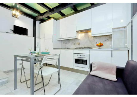 Mieszkanie do wynajęcia - Via dei Coronari Rome, Włochy, 28 m², 2743 USD (10 725 PLN), NET-96421321