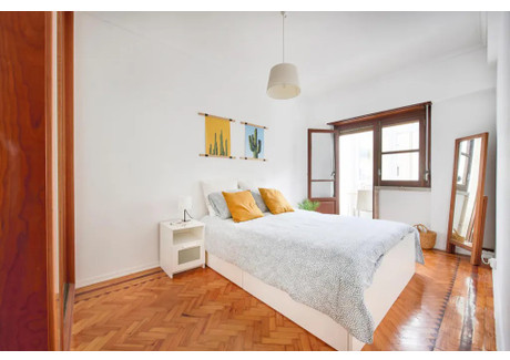 Mieszkanie do wynajęcia - Rua António Pereira Carrilho Lisbon, Portugalia, 130 m², 722 USD (2953 PLN), NET-96450929