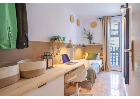 Mieszkanie do wynajęcia - Carrer de Pelai Barcelona, Hiszpania, 80 m², 822 USD (3238 PLN), NET-96505684