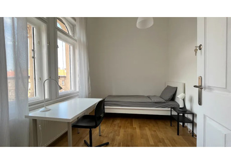 Mieszkanie do wynajęcia - Rottenbiller utca Budapest, Węgry, 127 m², 423 USD (1620 PLN), NET-96665250