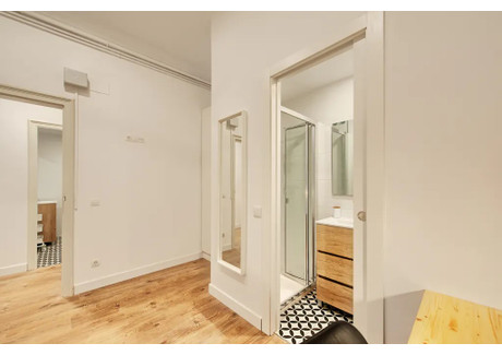 Mieszkanie do wynajęcia - Carrer de Balmes Barcelona, Hiszpania, 134 m², 1203 USD (5030 PLN), NET-96729793