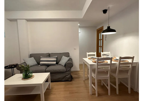 Mieszkanie do wynajęcia - Calle de Thader Madrid, Hiszpania, 91 m², 1731 USD (7236 PLN), NET-96810624