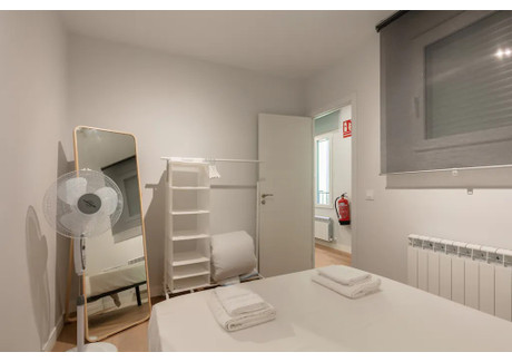 Mieszkanie do wynajęcia - Calle Sombrerete Madrid, Hiszpania, 50 m², 1579 USD (6223 PLN), NET-96810629