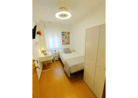 Mieszkanie do wynajęcia - Calle Priorato Leganés, Hiszpania, 85 m², 437 USD (1757 PLN), NET-96810920