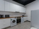 Mieszkanie do wynajęcia - Calle de Sagasta Madrid, Hiszpania, 320 m², 811 USD (3196 PLN), NET-96875602