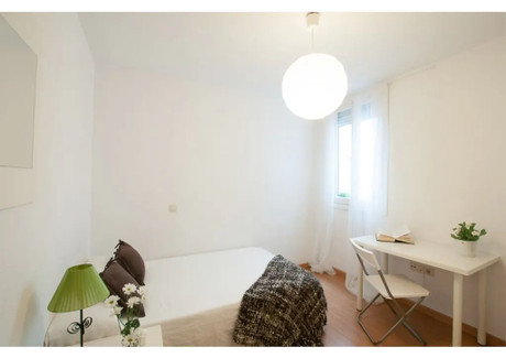 Mieszkanie do wynajęcia - Calle de Montesa Madrid, Hiszpania, 160 m², 786 USD (3111 PLN), NET-96929322