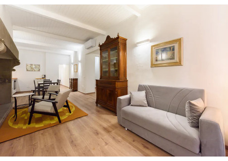 Mieszkanie do wynajęcia - Via dell'Osteria del Guanto Florence, Włochy, 80 m², 6522 USD (25 698 PLN), NET-96958197
