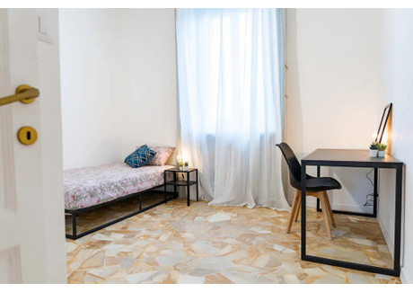 Mieszkanie do wynajęcia - Via Plinio Milan, Włochy, 150 m², 962 USD (3790 PLN), NET-96989849