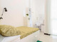 Mieszkanie do wynajęcia - Via Garegnano Milan, Włochy, 80 m², 862 USD (3440 PLN), NET-97024320