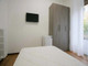 Mieszkanie do wynajęcia - Piazza Maria Adelaide di Savoia Milan, Włochy, 160 m², 1019 USD (4076 PLN), NET-97023706