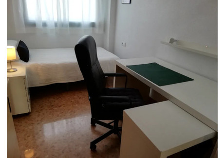 Mieszkanie do wynajęcia - Carrer Riu Jalón Valencia, Hiszpania, 90 m², 395 USD (1528 PLN), NET-97161712