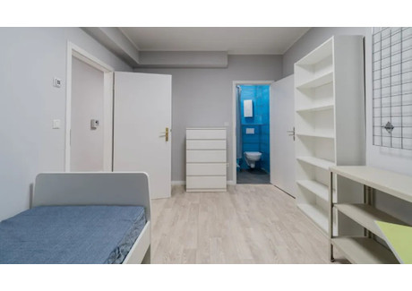 Mieszkanie do wynajęcia - Leibnizstraße Berlin, Niemcy, 56,32 m², 700 USD (2756 PLN), NET-97234415