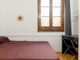 Mieszkanie do wynajęcia - Carrer de Santa Anna Barcelona, Hiszpania, 250 m², 750 USD (3037 PLN), NET-97233551