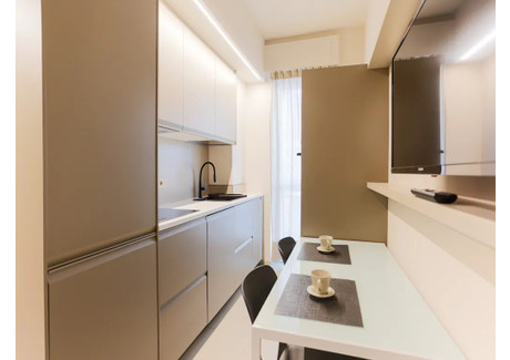 Mieszkanie do wynajęcia - Via Doberdò Milan, Włochy, 40 m², 1302 USD (5128 PLN), NET-97319150
