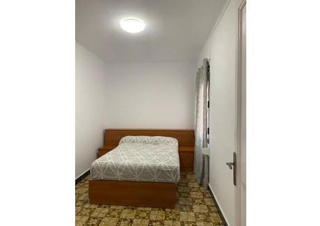 Mieszkanie do wynajęcia - Carrer de Coll i Vehí Barcelona, Hiszpania, 80 m², 516 USD (2114 PLN), NET-97319269