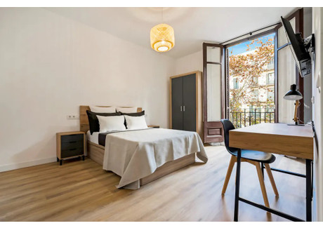 Mieszkanie do wynajęcia - Ronda de Sant Pere Barcelona, Hiszpania, 240 m², 967 USD (3898 PLN), NET-97349431