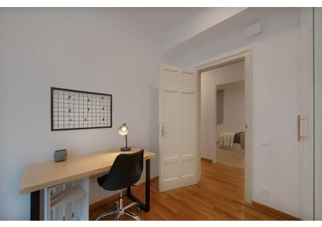 Mieszkanie do wynajęcia - Carrer de Balmes Barcelona, Hiszpania, 131 m², 921 USD (3710 PLN), NET-97349724