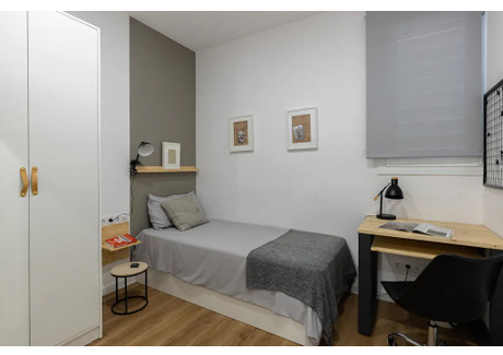 Mieszkanie do wynajęcia - Carrer de Balmes Barcelona, Hiszpania, 134 m², 1113 USD (4364 PLN), NET-97349727