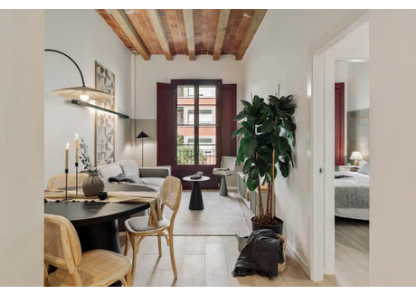 Mieszkanie do wynajęcia - Carrer de Floridablanca Barcelona, Hiszpania, 62 m², 3402 USD (13 404 PLN), NET-97349787