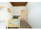Mieszkanie do wynajęcia - Carrer de Santa Anna Barcelona, Hiszpania, 400 m², 813 USD (3203 PLN), NET-97381912