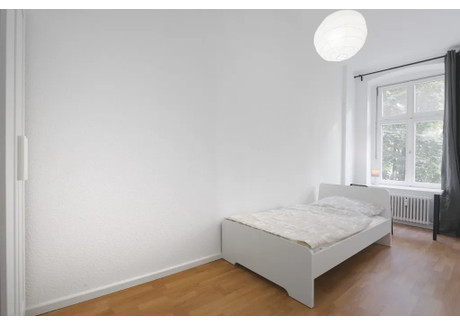 Mieszkanie do wynajęcia - Wrangelstraße Berlin, Niemcy, 66 m², 802 USD (3160 PLN), NET-97403137