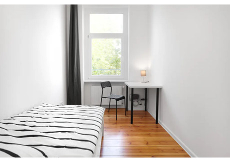 Mieszkanie do wynajęcia - Buschkrugallee Berlin, Niemcy, 120 m², 707 USD (2850 PLN), NET-97455540