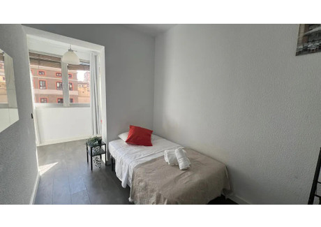 Mieszkanie do wynajęcia - Gran Via de les Corts Catalanes Barcelona, Hiszpania, 120 m², 662 USD (2543 PLN), NET-97805121