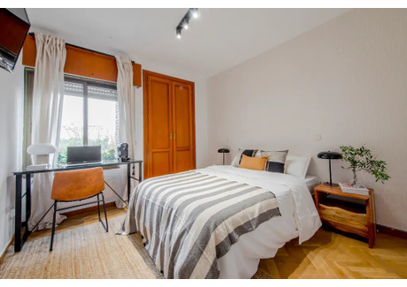 Mieszkanie do wynajęcia - Calle de Federico Moreno Torroba Madrid, Hiszpania, 150 m², 573 USD (2311 PLN), NET-97805832