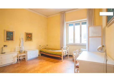 Mieszkanie do wynajęcia - Via Fratelli Ruspoli Rome, Włochy, 200 m², 649 USD (2610 PLN), NET-97841613