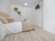 Mieszkanie do wynajęcia - Carrer Campoamor Valencia, Hiszpania, 115 m², 504 USD (2030 PLN), NET-97916104