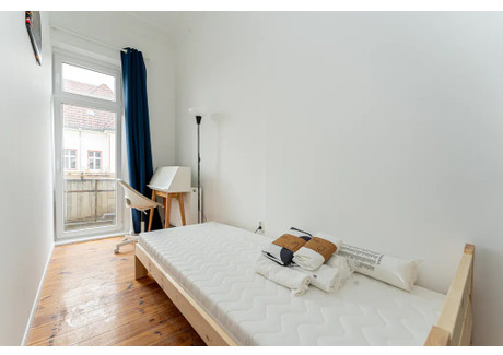 Mieszkanie do wynajęcia - Nordkapstraße Berlin, Niemcy, 111 m², 634 USD (2632 PLN), NET-97944372