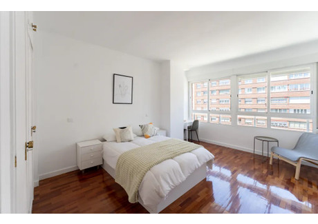 Mieszkanie do wynajęcia - Calle de Sor Ángela de la Cruz Madrid, Hiszpania, 287 m², 1099 USD (4494 PLN), NET-97971464