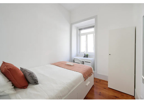 Mieszkanie do wynajęcia - Rua Chaby Pinheiro Lisbon, Portugalia, 200 m², 820 USD (3356 PLN), NET-98098121