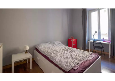 Mieszkanie do wynajęcia - Via Garigliano Rome, Włochy, 170 m², 603 USD (2358 PLN), NET-98098123