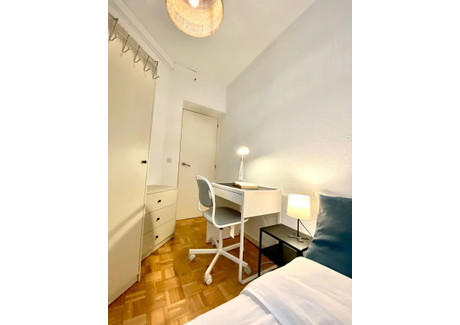 Mieszkanie do wynajęcia - Calle del Príncipe de Vergara Madrid, Hiszpania, 150 m², 670 USD (2714 PLN), NET-98165806