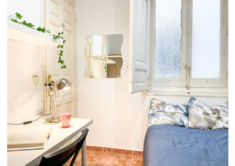 Mieszkanie do wynajęcia - Calle de Toledo Madrid, Hiszpania, 110 m², 563 USD (2267 PLN), NET-98214334