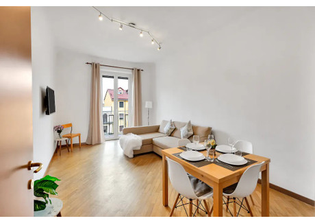 Mieszkanie do wynajęcia - Via George Washington Milan, Włochy, 80 m², 1619 USD (6524 PLN), NET-98260754