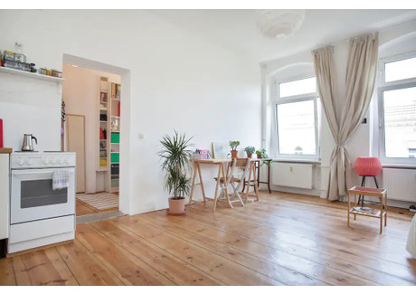 Mieszkanie do wynajęcia - Emdener Straße Berlin, Niemcy, 35 m², 1180 USD (4755 PLN), NET-98296338