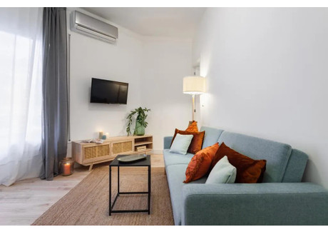 Mieszkanie do wynajęcia - Carrer de la Independència Barcelona, Hiszpania, 75 m², 2369 USD (9549 PLN), NET-98330208