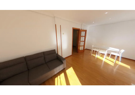 Mieszkanie do wynajęcia - Calle de las Navas del Rey Madrid, Hiszpania, 80 m², 1931 USD (7783 PLN), NET-98425262