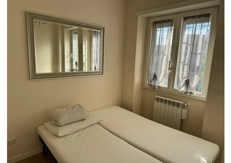 Mieszkanie do wynajęcia - Via Nomentana Rome, Włochy, 60 m², 450 USD (1883 PLN), NET-98425285