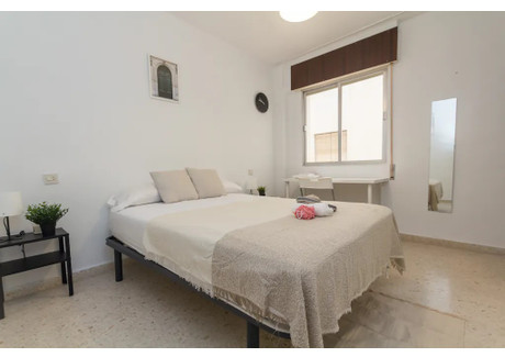 Mieszkanie do wynajęcia - Alameda de Capuchinos Málaga, Hiszpania, 120 m², 466 USD (1805 PLN), NET-98610636