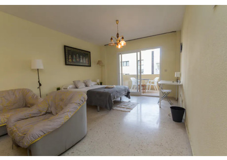 Mieszkanie do wynajęcia - Alameda de Capuchinos Málaga, Hiszpania, 120 m², 638 USD (2559 PLN), NET-98611698