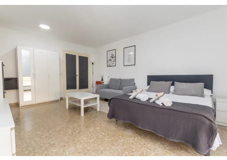 Mieszkanie do wynajęcia - Calle Fernández Alarcón Málaga, Hiszpania, 110 m², 647 USD (2685 PLN), NET-98611710