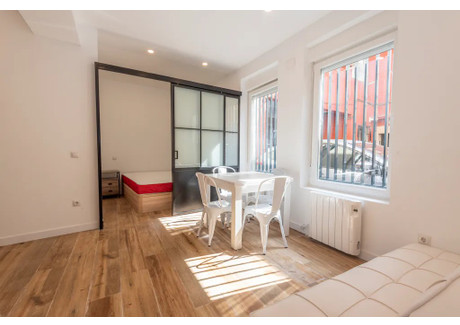 Mieszkanie do wynajęcia - Travesía del Oxígeno Madrid, Hiszpania, 40 m², 1483 USD (5693 PLN), NET-98957763