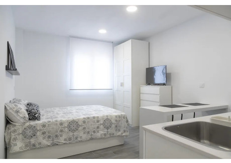 Mieszkanie do wynajęcia - Calle Antoñita Jiménez Madrid, Hiszpania, 23 m², 995 USD (3852 PLN), NET-99022820