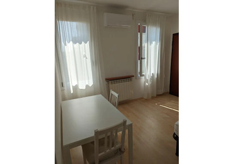 Mieszkanie do wynajęcia - Via Lorenzo Perosi Padova, Włochy, 30 m², 871 USD (3501 PLN), NET-99251525